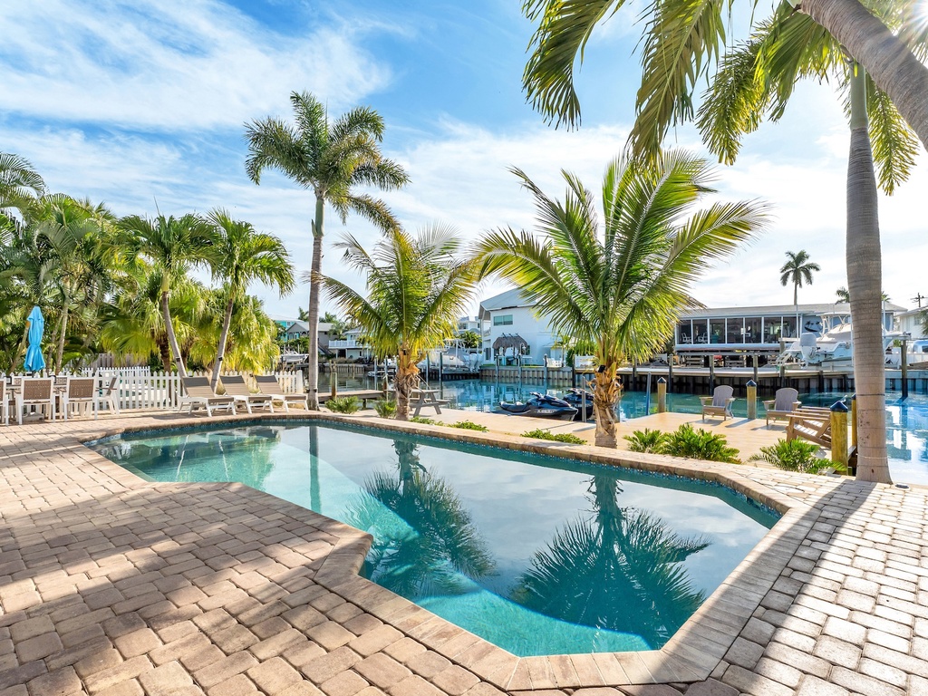 Tropical waterfront paradise with private pool