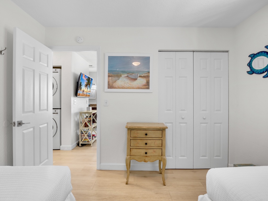 Second Bedroom, Two Twins