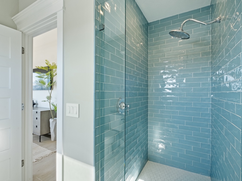 Sixth Bathroom, Ensuite