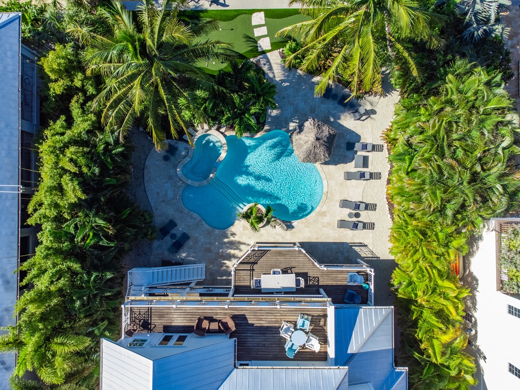 Serenity Beach - AMI Locals