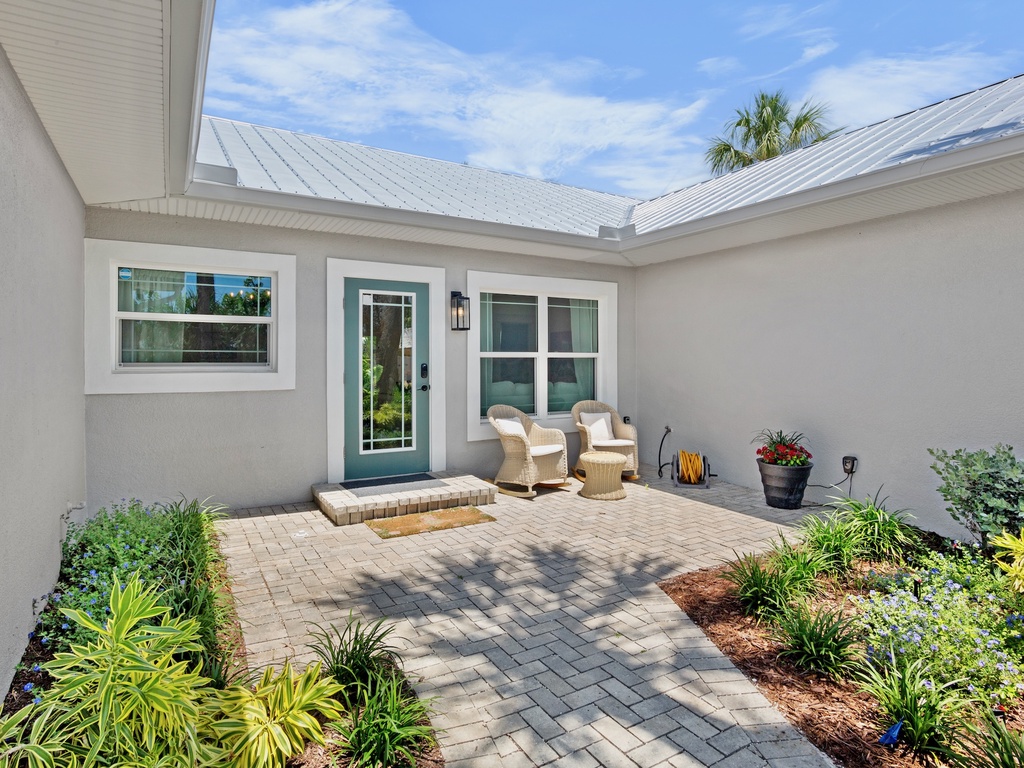 Island Chic by Anna Maria Island Accommodations