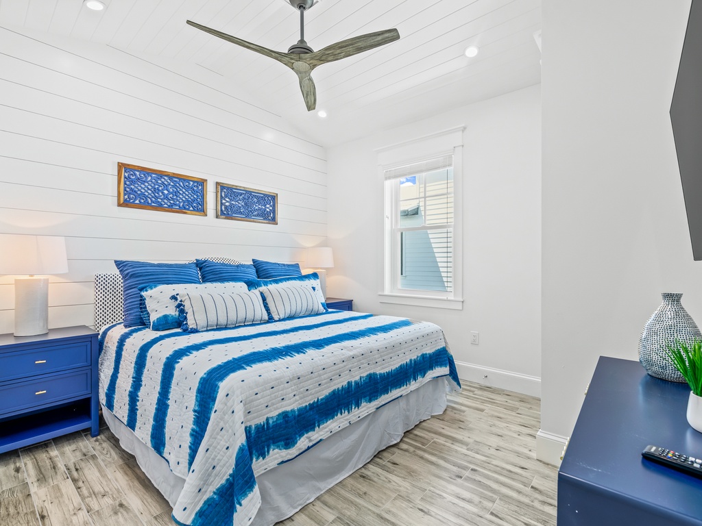 Sixth Bedroom - King