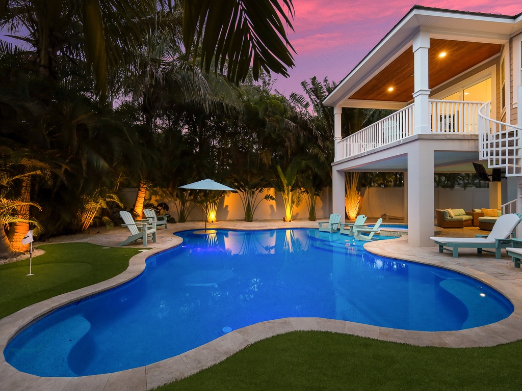 Private Pool and Spa