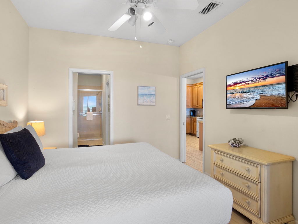 Primary Bedroom, King