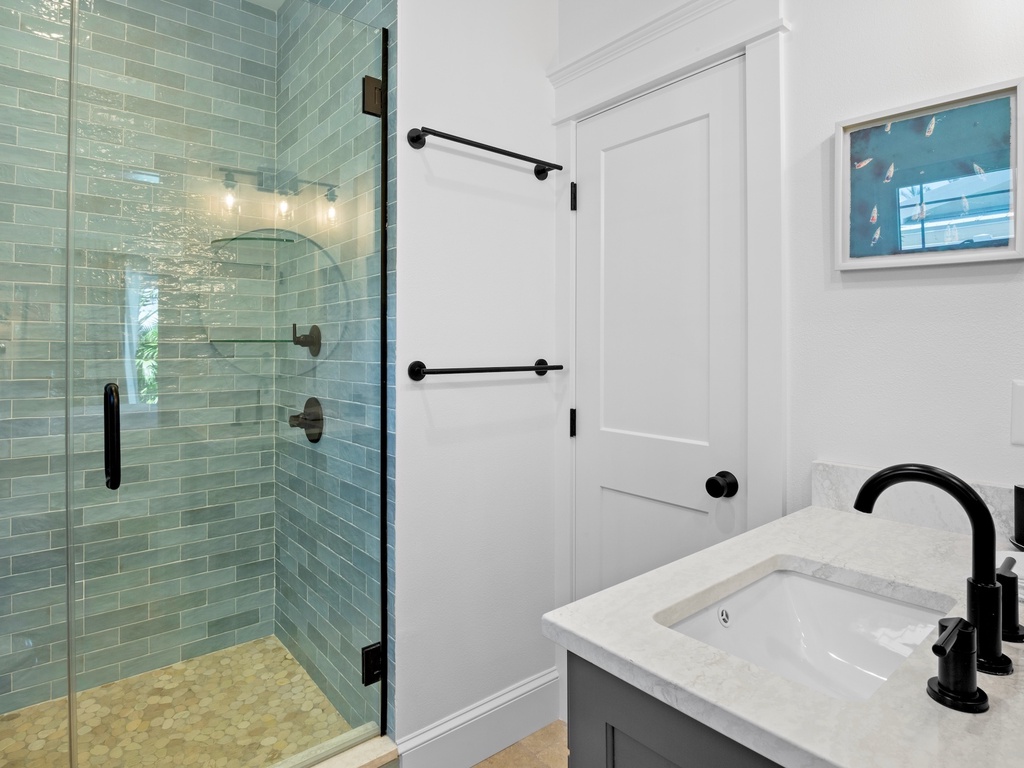 Second Bathroom - Ensuite