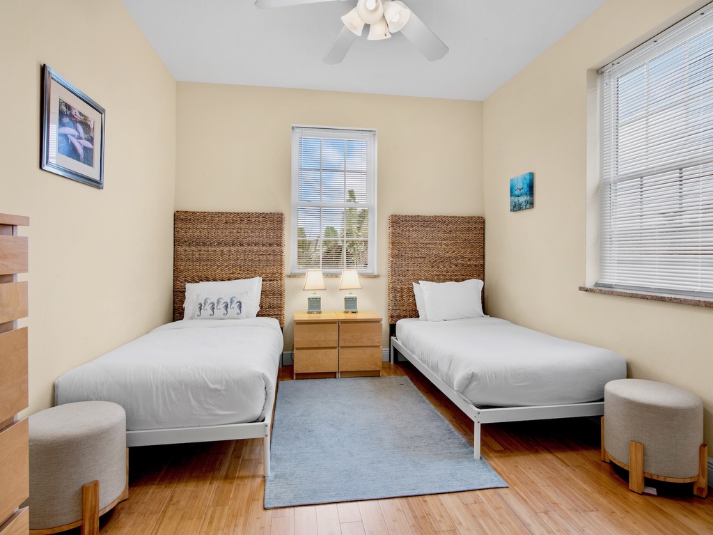Fourth Bedroom, Two Twins