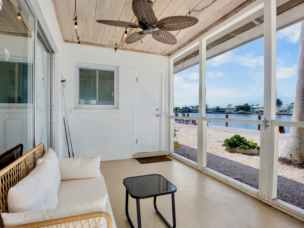 Back Patio, Lounge Area