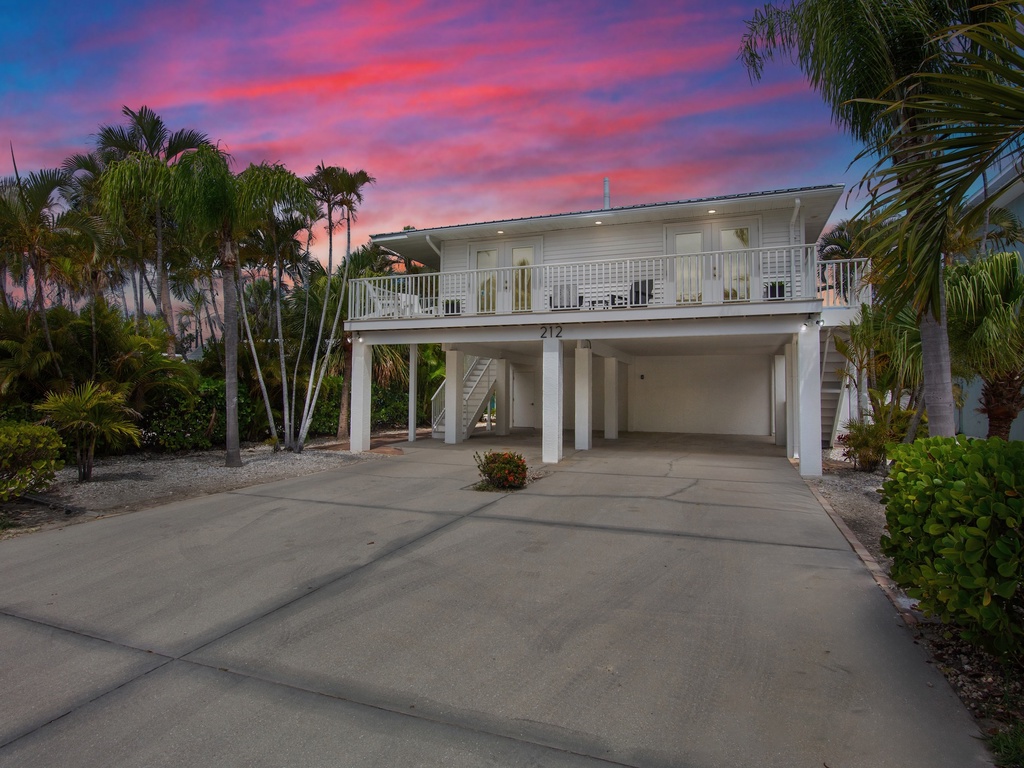 Chardonnay Shores by Anna Maria Island Accommodations