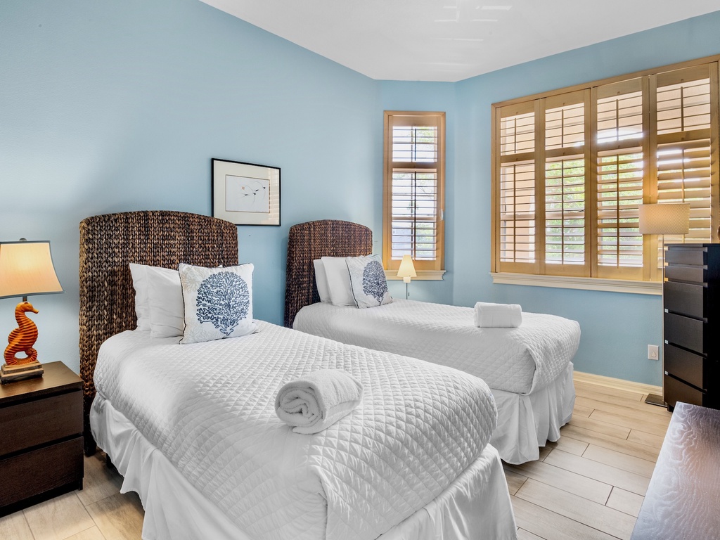 Second Bedroom, Two Twins