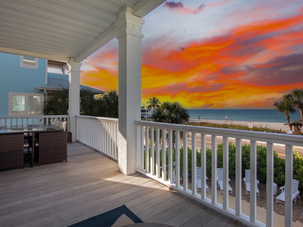 Main Floor, Balcony access