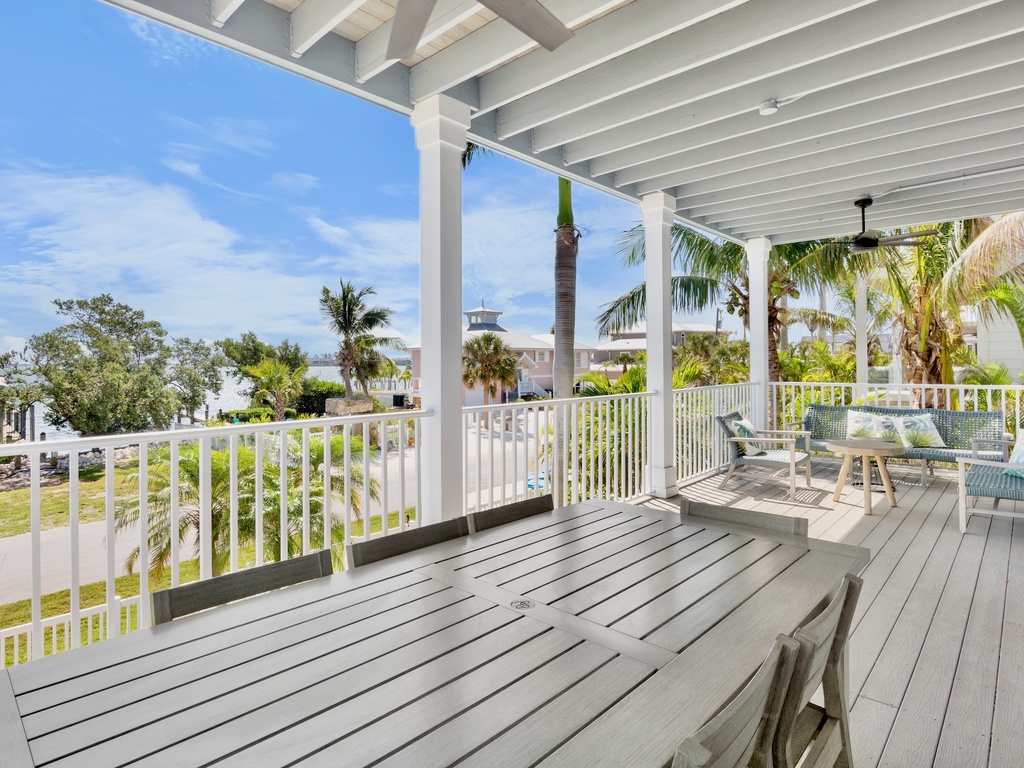 Balcony, Dining Area