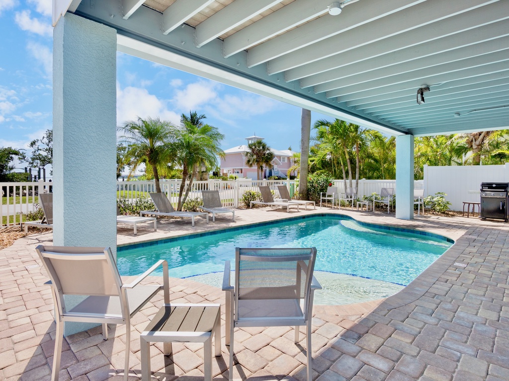 Poolside Seating