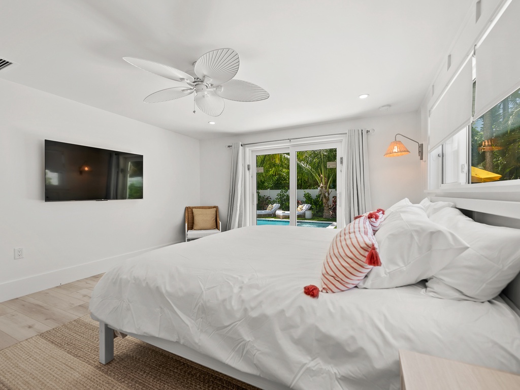 Second Bedroom - King