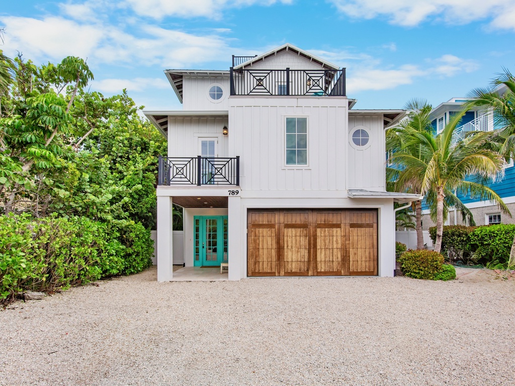 Coastal-style exterior entrance