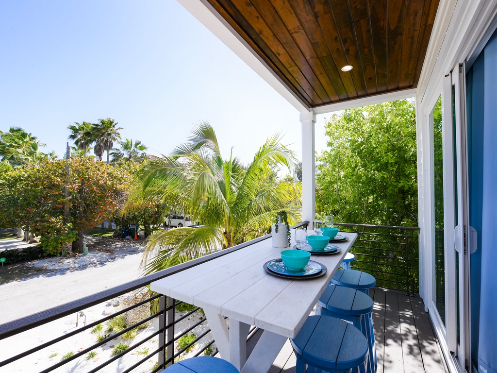 Balcony, Outdoor Dining Area