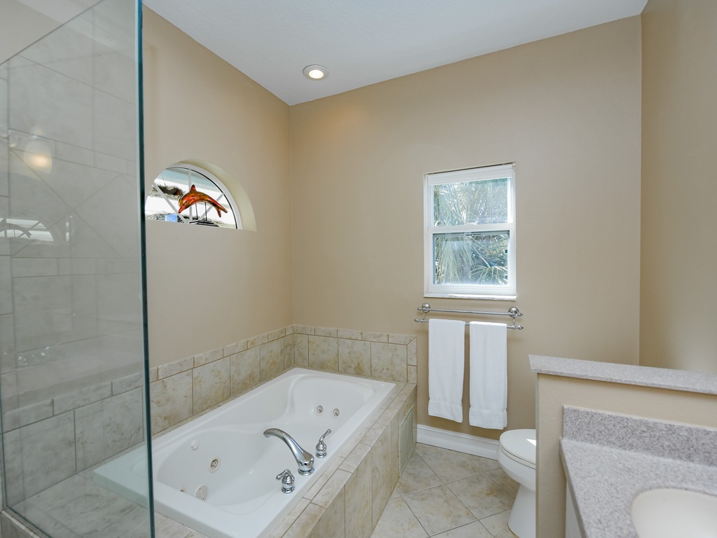 Primary Bathroom, Ensuite