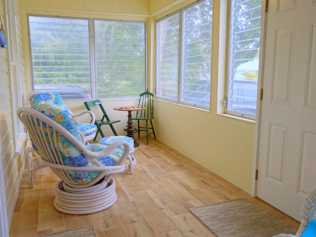 Enclose and Air Conditioned Porch