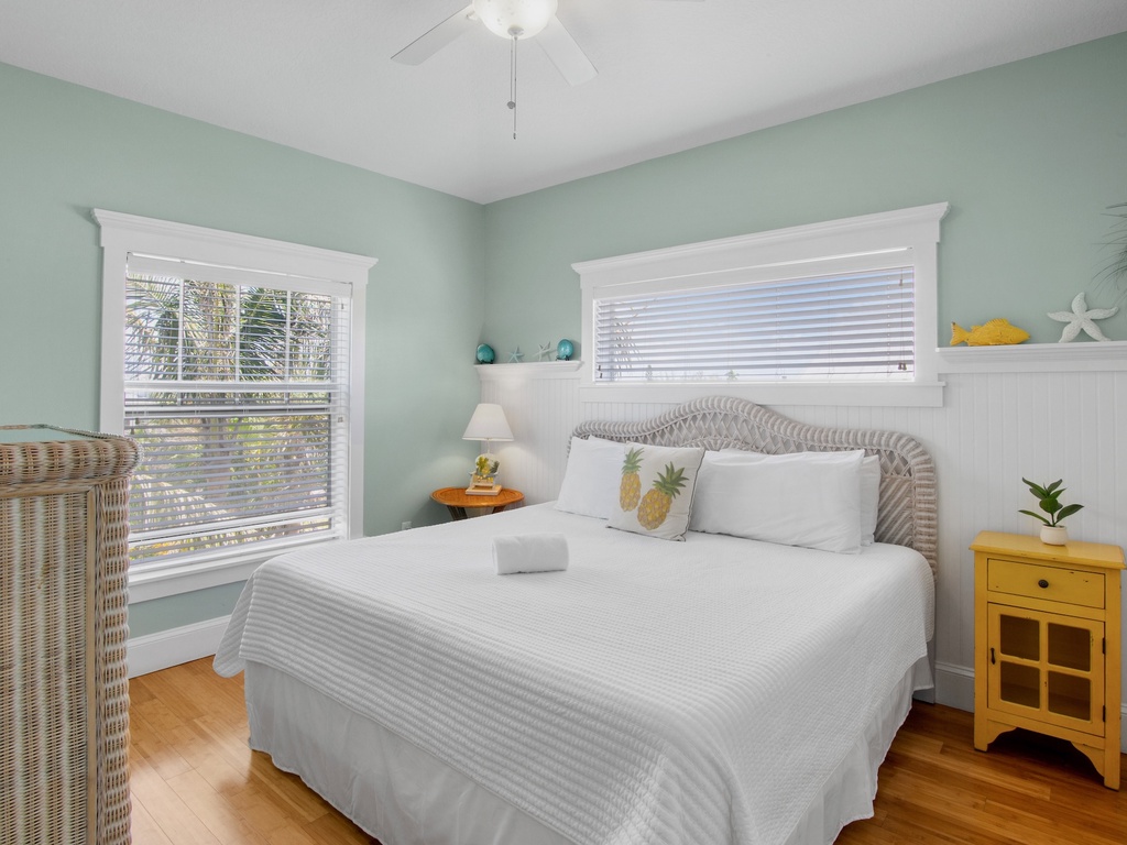 Second Bedroom, King