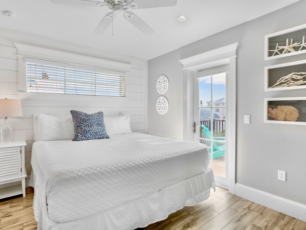 Second Bedroom, King
