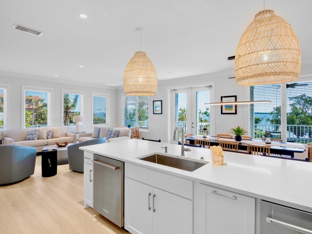 Kitchen Island, Breakfast Bar