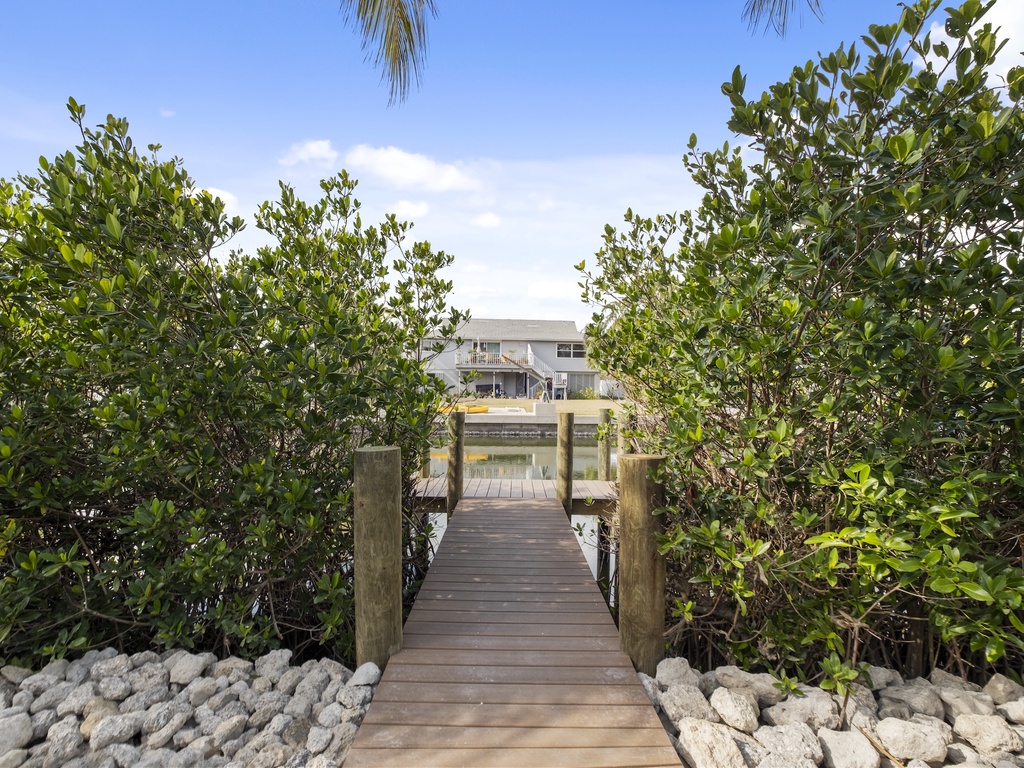 Private Deck