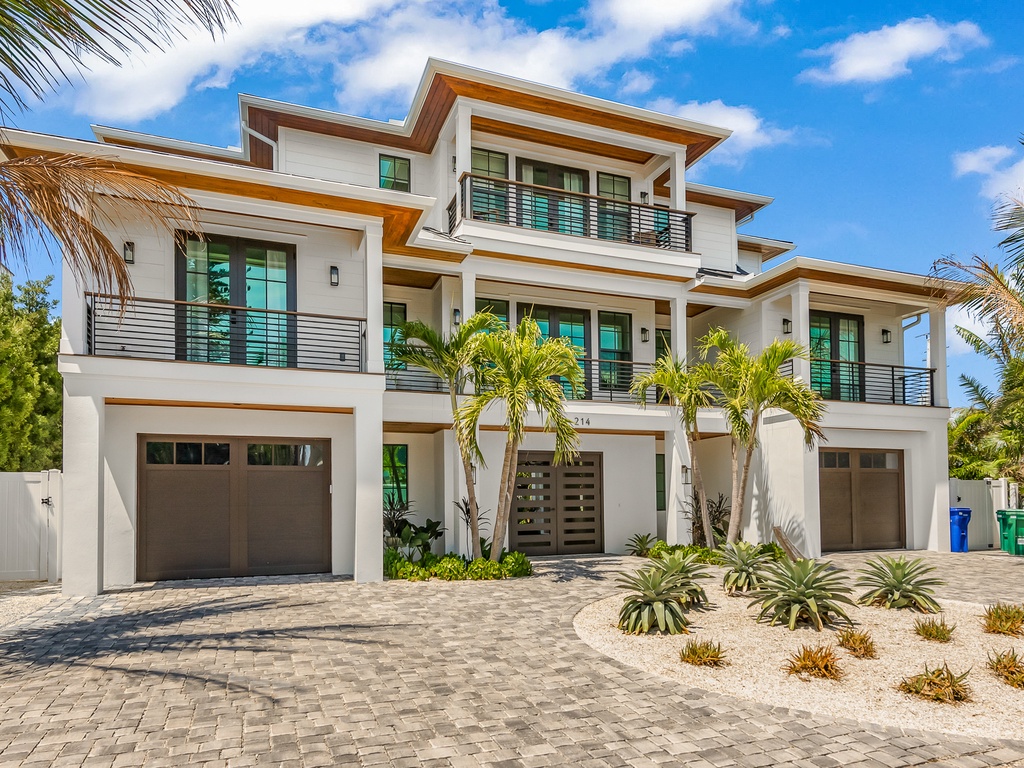 Fine and Sandy by AMI Locals