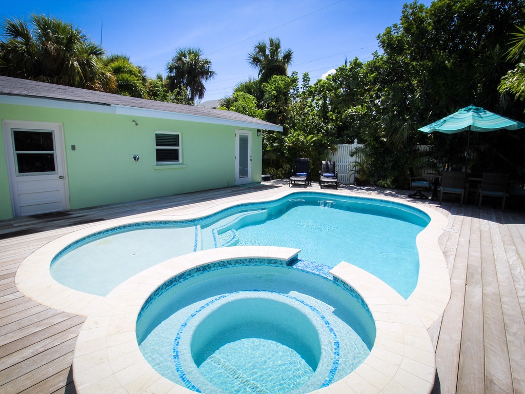 Private Pool and Spa