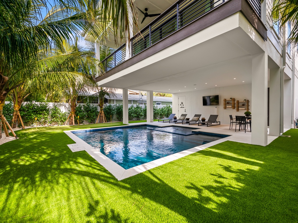 Private Pool and Spa