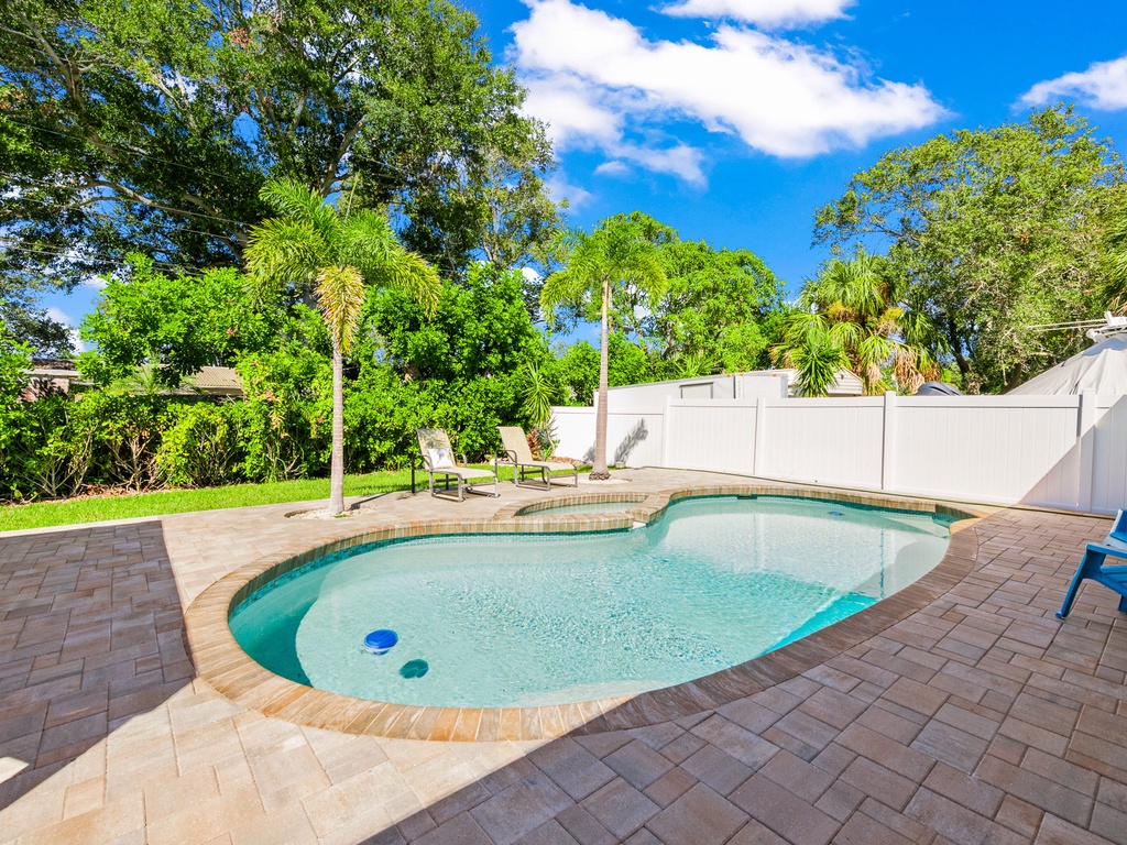 Private Pool and Spa