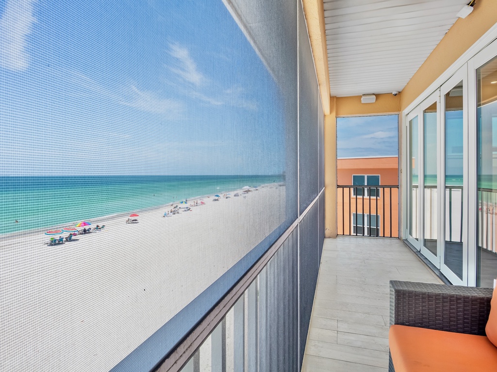 Balcony, Beachfront