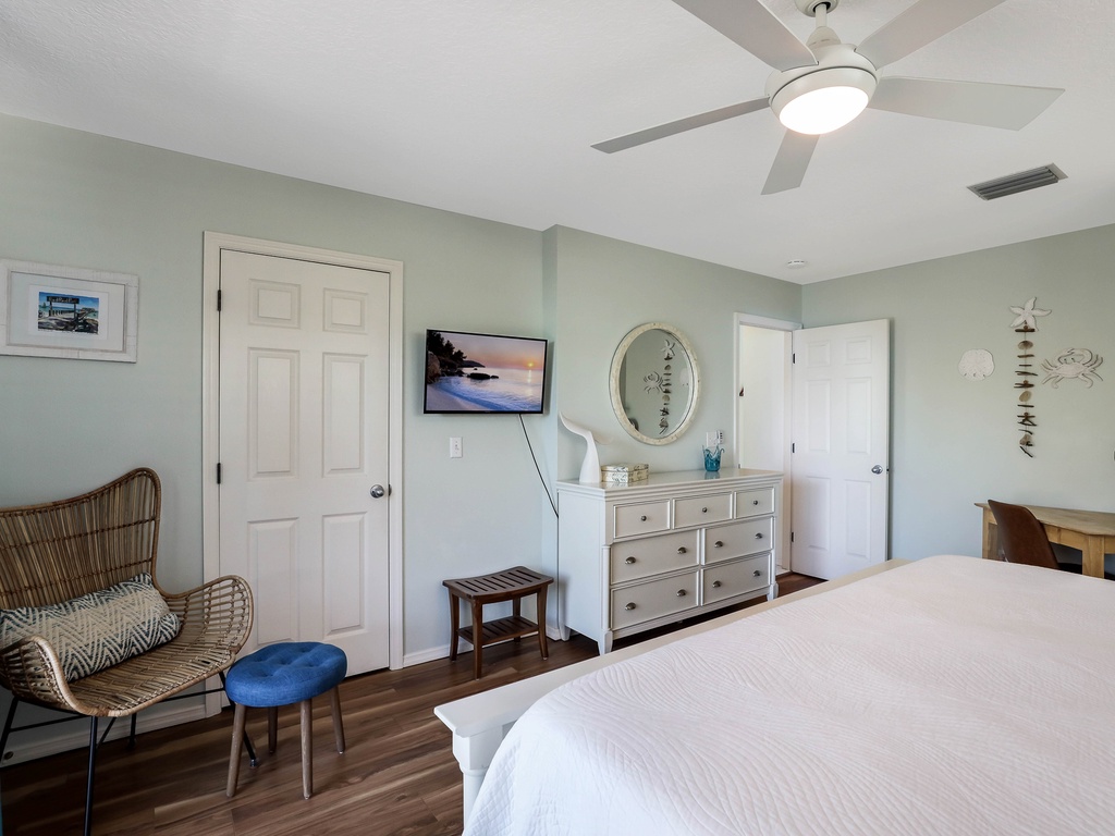 Primary Bedroom - King