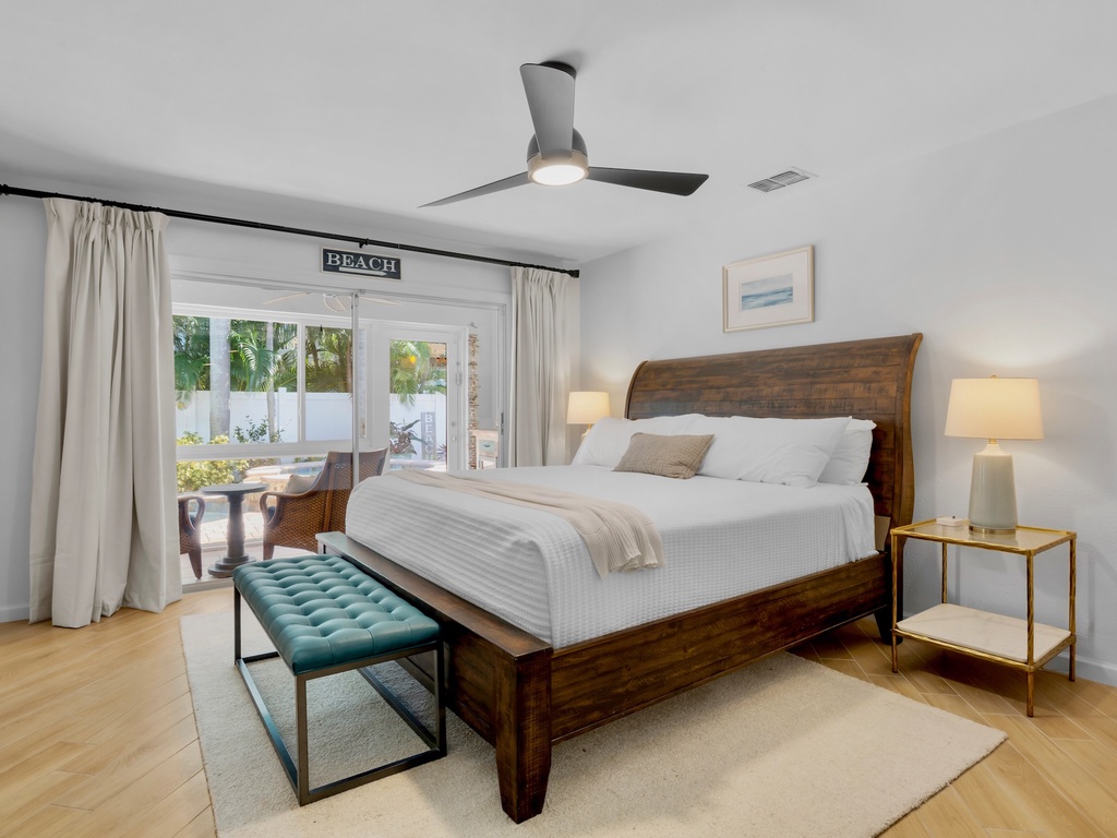 Primary Bedroom, King bed