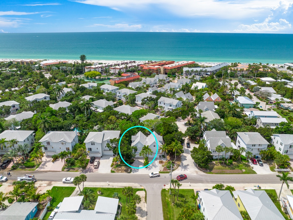 Prime Location Close to Beach