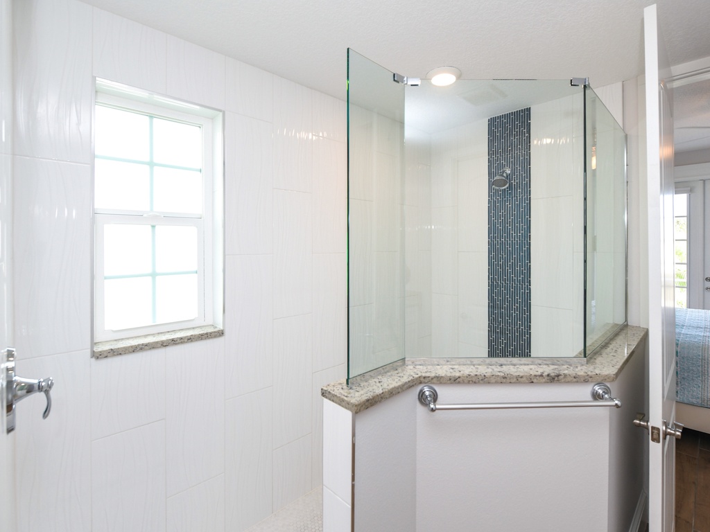 Ensuite Bathroom to Bedroom , Montego Bay - AMI Locals