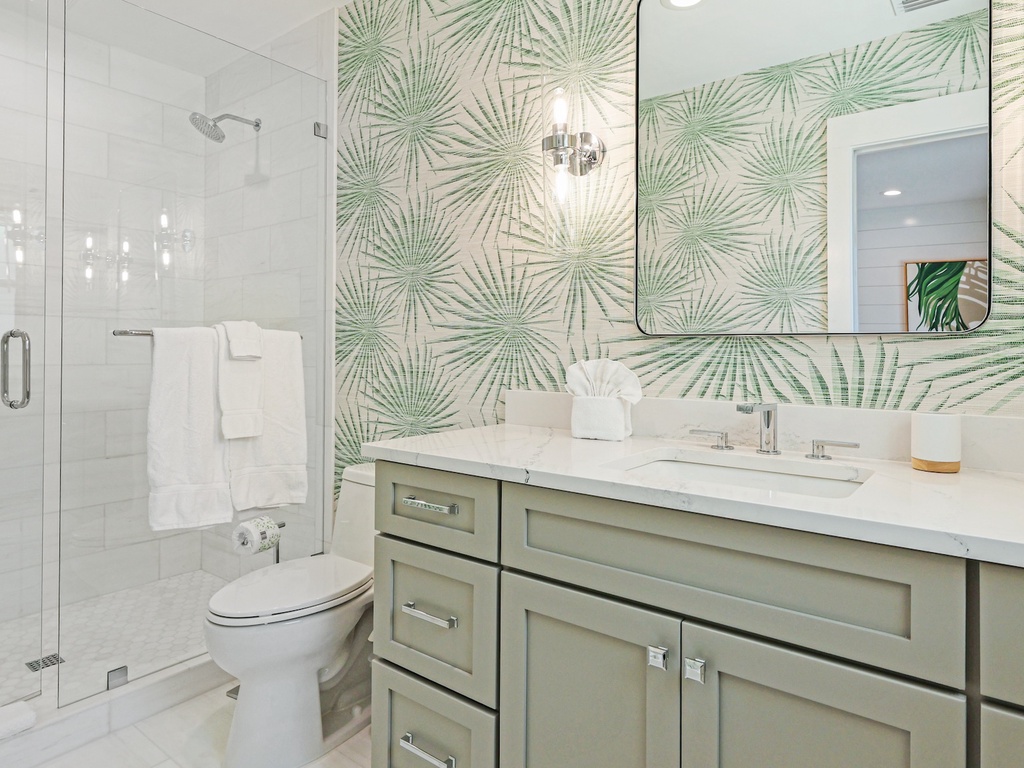 Second Bathroom, Ensuite