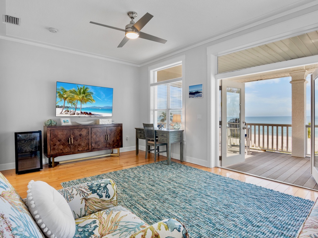 Primary Bedroom, King bed