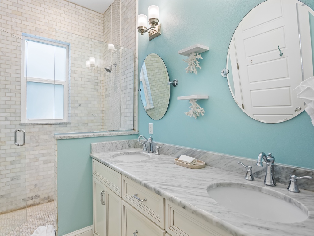 Fifth Bathroom, Ensuite