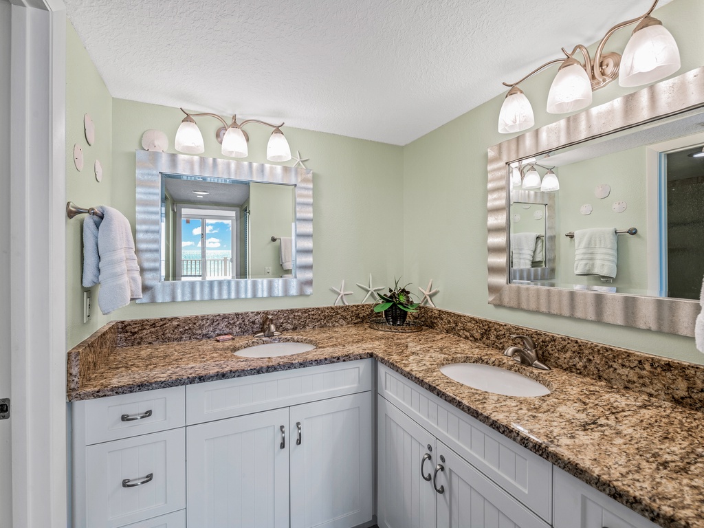 Primary Ensuite Bathroom