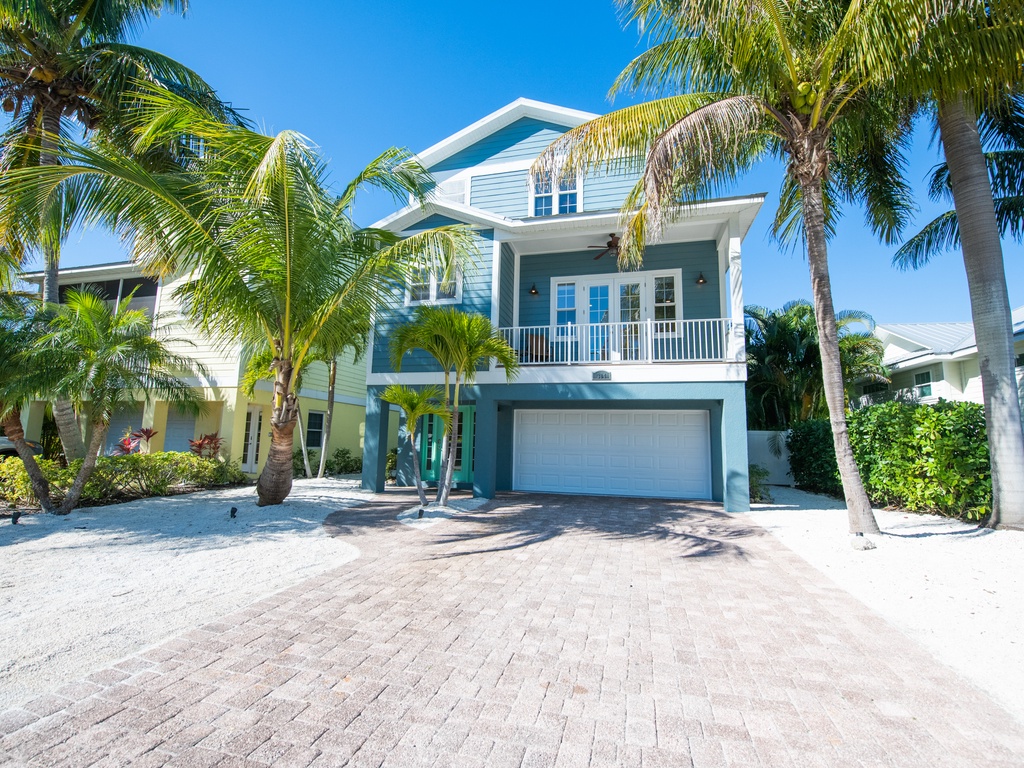 Exterior of Mojito Splash