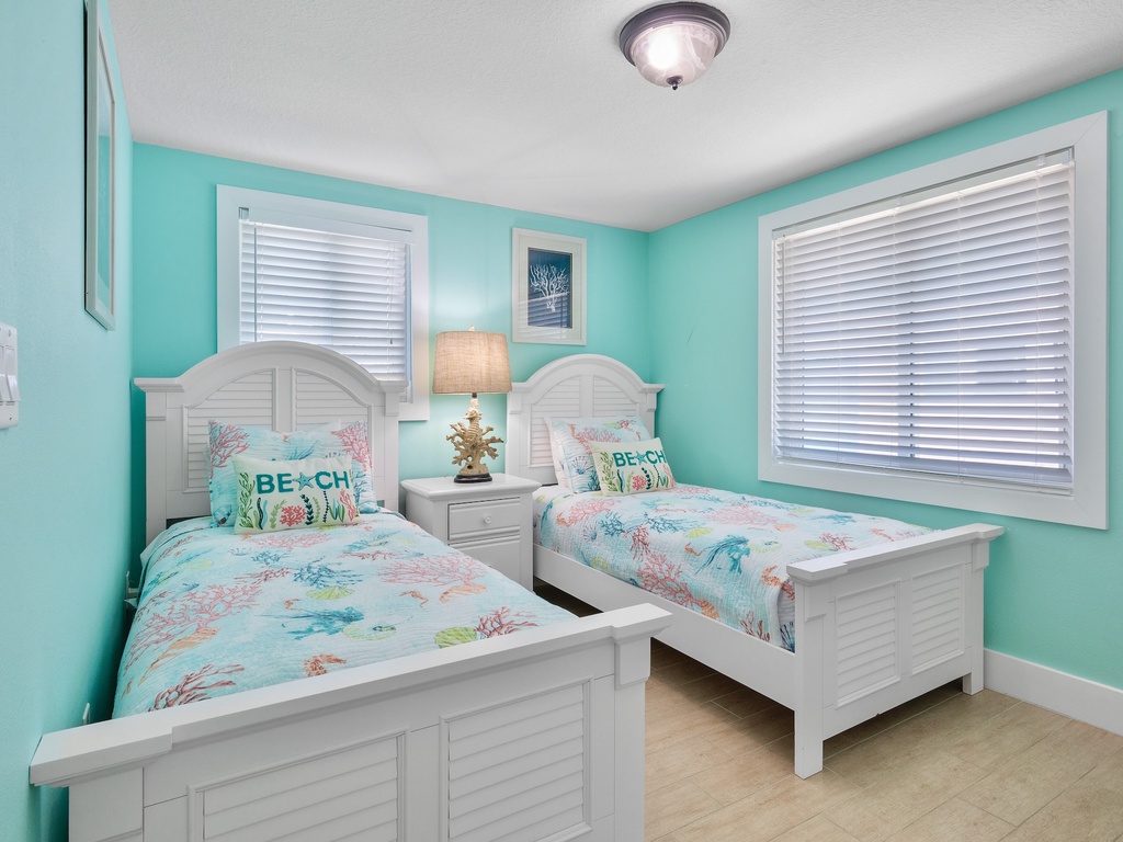 Third Bedroom, Two Twin beds