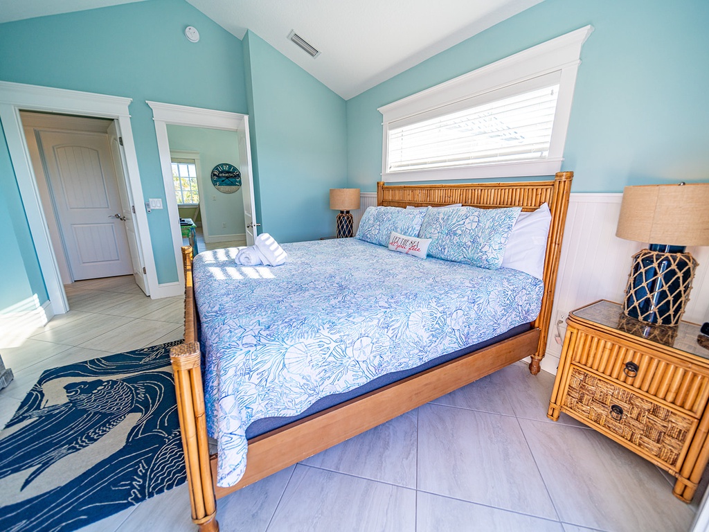 Fourth Bedroom - Upper Level - King
