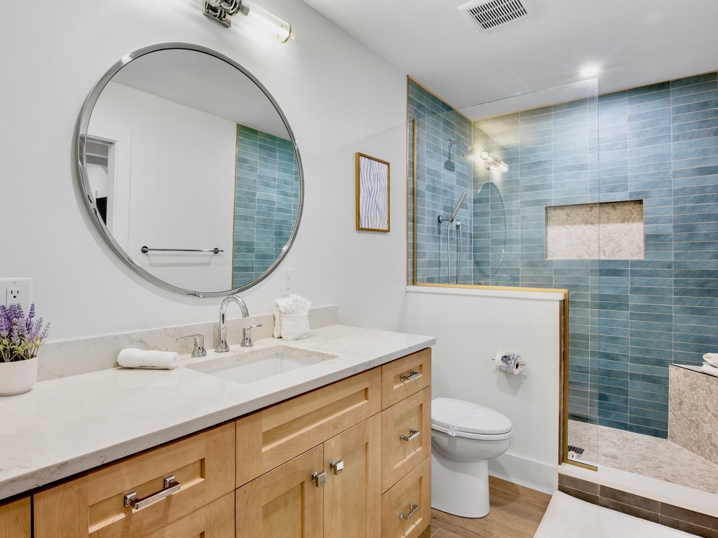 Bathroom 1 - Ensuite