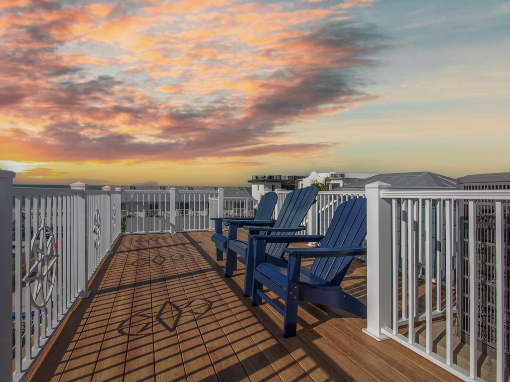 Rooftop deck with Gulf and Bay views