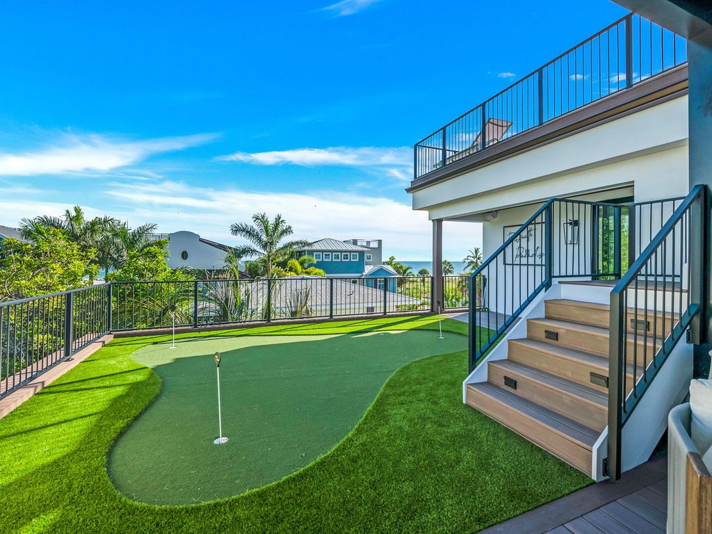 Rooftop Putting Green