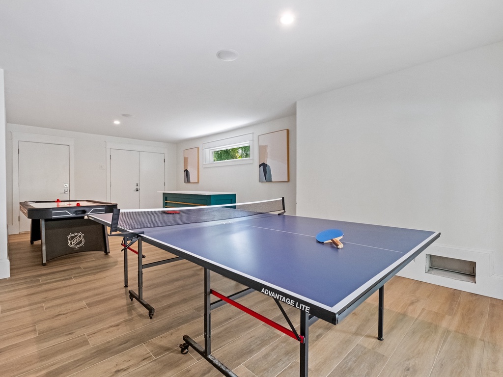 Game Room - Ping Pong
