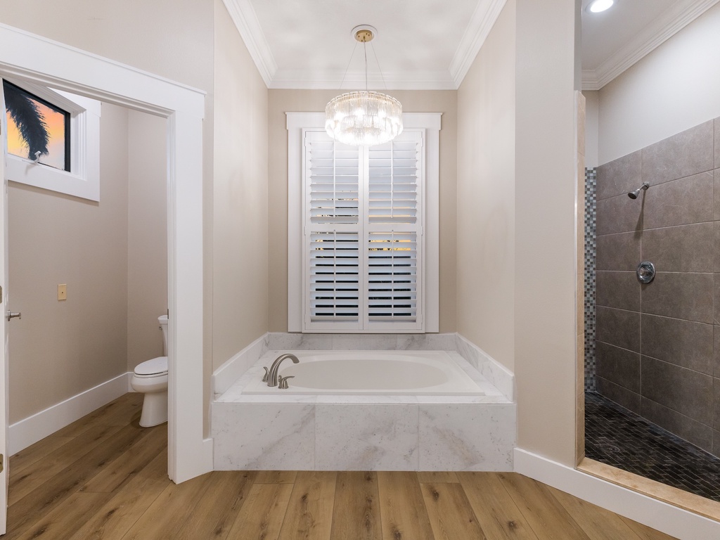 Primary Bathroom, Ensuite