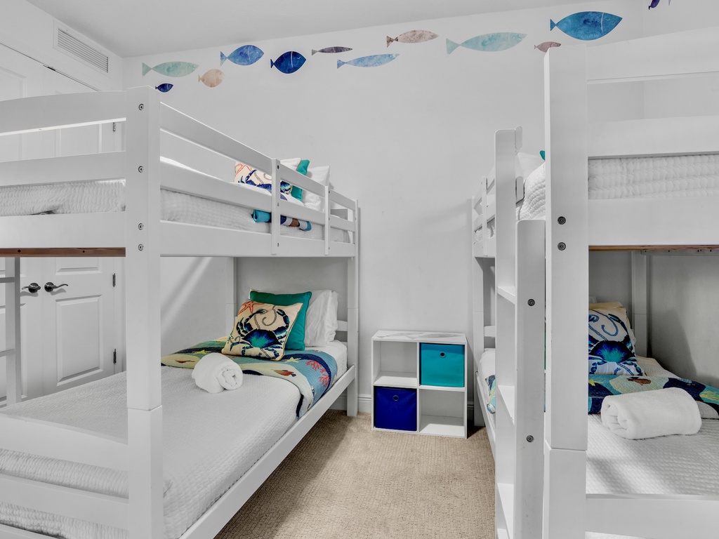 Third Bedroom, Two Twin/Twin Bunks