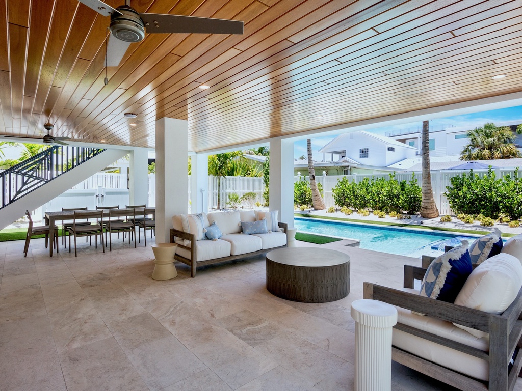 Poolside Lounge Area