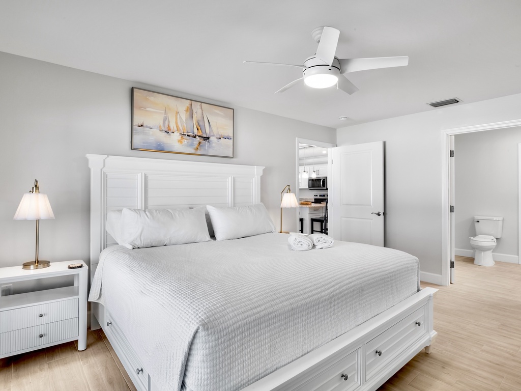 Primary Bedroom, King bed