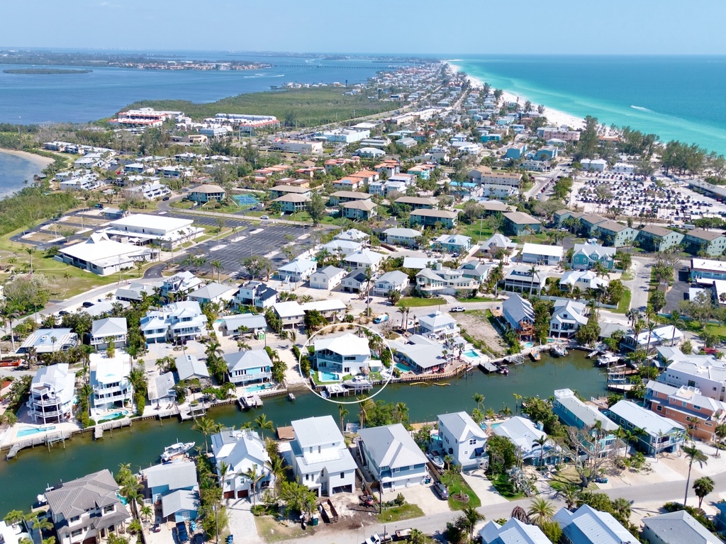 Island Life Villa by AMI Locals